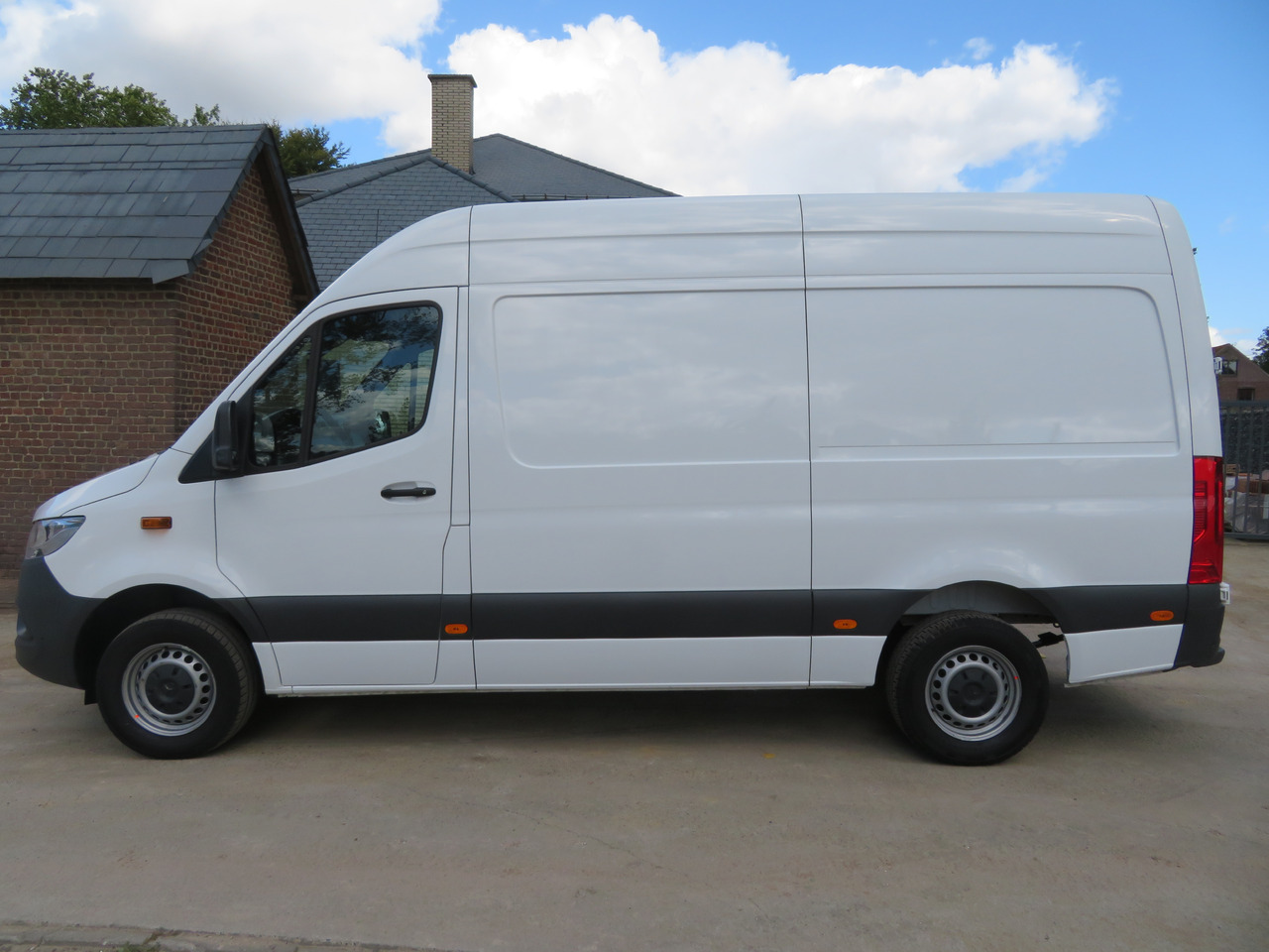 Mercedes-Benz Sprinter 317cdi - A2H2 - Комбе: слика 4 Mercedes-Benz Sprinter 317cdi - A2H2 - Комбе: слика 4