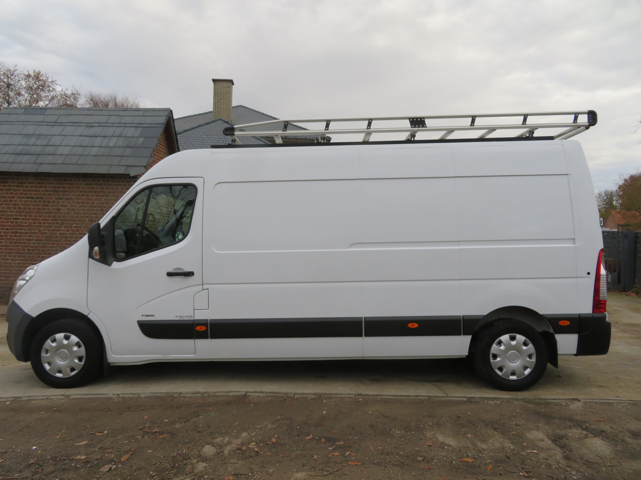 Opel Movano 2.3 CDTI - L3H2 - Товарно комбе: слика 4 Opel Movano 2.3 CDTI - L3H2 - Товарно комбе: слика 4
