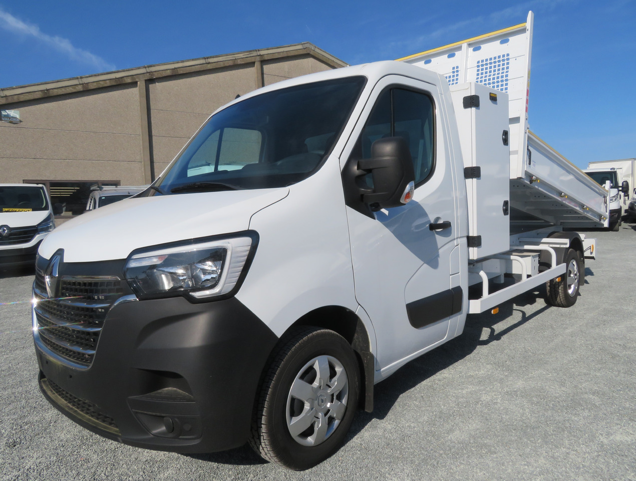 Renault master 2.3dci - L3H1 - Kipper - Комби кипер: слика 3 Renault master 2.3dci - L3H1 - Kipper - Комби кипер: слика 3
