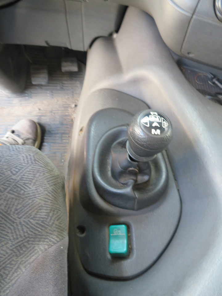 Лизинг на Scania 94 GB 6X2 Scania 94 GB 6X2: слика 12