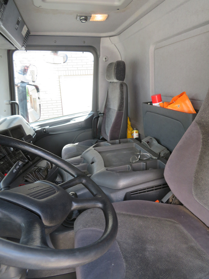 Лизинг на Scania 94 GB 6X2 Scania 94 GB 6X2: слика 16