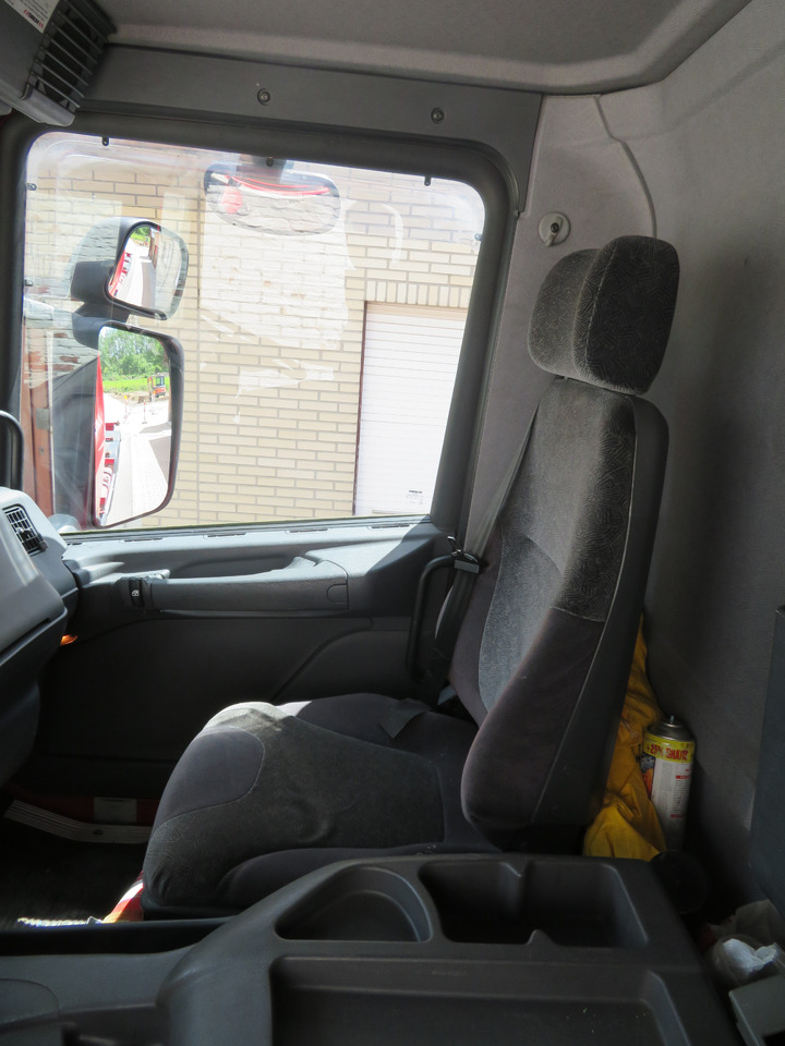 Лизинг на Scania 94 GB 6X2 Scania 94 GB 6X2: слика 14