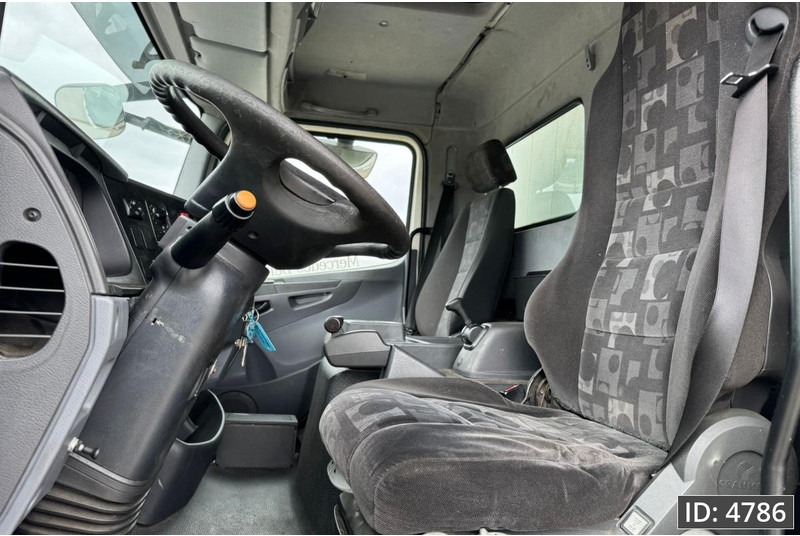 Mercedes-Benz Atego 1318 Day Cab, Euro 5, BDF / EPS automatic / DHOLLANDIA 2000KG - Транспортер на контејнер/ Камион со променливо тело: слика 5 Mercedes-Benz Atego 1318 Day Cab, Euro 5, BDF / EPS automatic / DHOLLANDIA 2000KG - Транспортер на контејнер/ Камион со променливо тело: слика 5