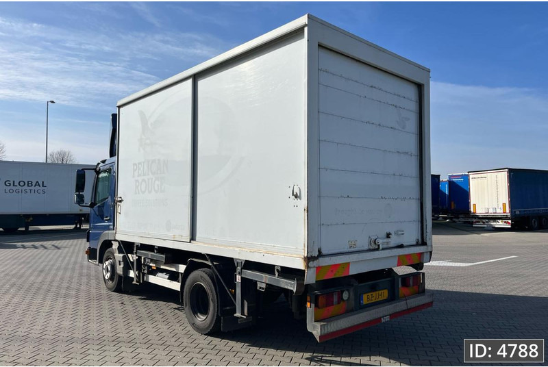 Mercedes-Benz Atego 816 Day Cab, Euro 5, BDF / EPS automatic / standklima / Hydraulic system - Транспортер на контејнер/ Камион со променливо тело: слика 2 Mercedes-Benz Atego 816 Day Cab, Euro 5, BDF / EPS automatic / standklima / Hydraulic system - Транспортер на контејнер/ Камион со променливо тело: слика 2