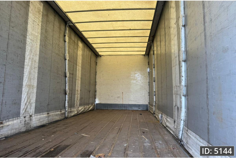 Scania P230 Day Cab, Euro 5, / Manual / 750x248x260 / DHOLLANDIA - Камион со церада: слика 5 Scania P230 Day Cab, Euro 5, / Manual / 750x248x260 / DHOLLANDIA - Камион со церада: слика 5