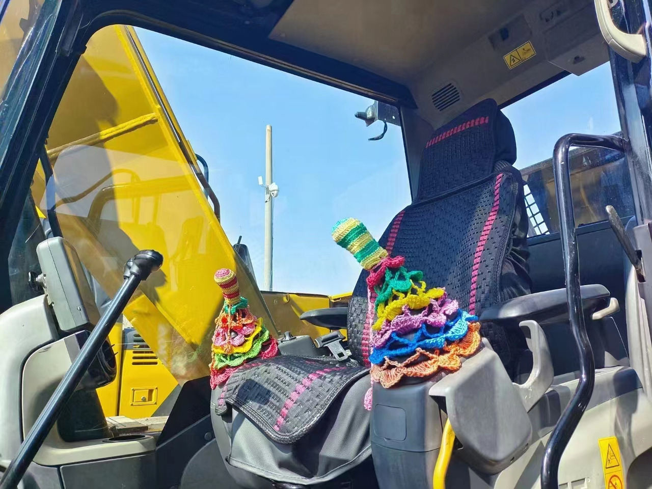 CAT 313D2 Wheel Excavator Click Here for Discount - Багер гасеничар: слика 4 CAT 313D2 Wheel Excavator Click Here for Discount - Багер гасеничар: слика 4