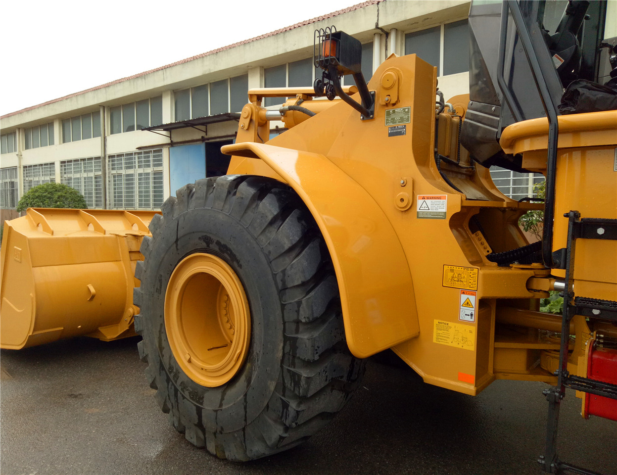 CAT Wheel Loader CAT 980F - Натоварувач на тркала: слика 5 CAT Wheel Loader CAT 980F - Натоварувач на тркала: слика 5