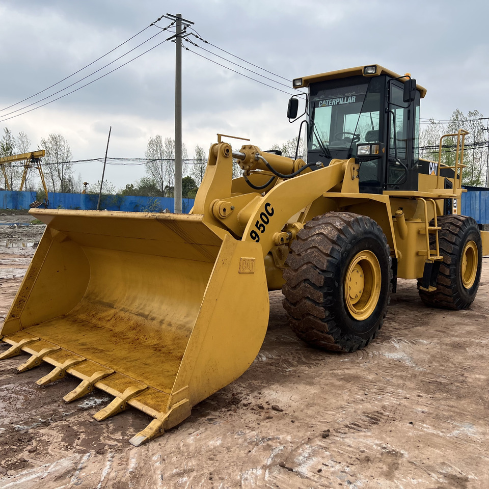 CATERPILLAR 950C - Натоварувач на тркала: слика 1 CATERPILLAR 950C - Натоварувач на тркала: слика 1