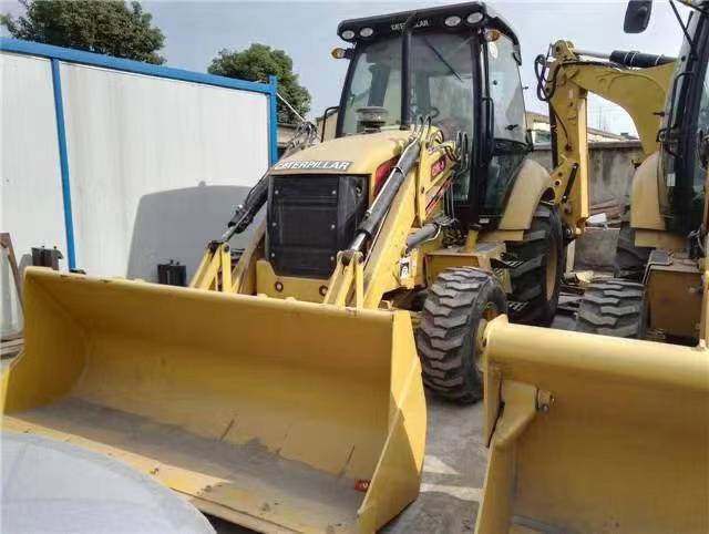CATERPILLAR Backhoe Loader 420F Click Here for Discount - Ровокопач: слика 1 CATERPILLAR Backhoe Loader 420F Click Here for Discount - Ровокопач: слика 1