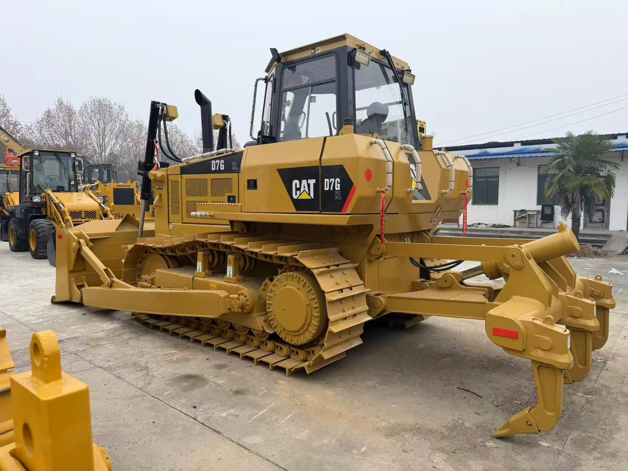 CATERPILLAR D7G Bulldozer Click for Discount - Булдожер: слика 1 CATERPILLAR D7G Bulldozer Click for Discount - Булдожер: слика 1