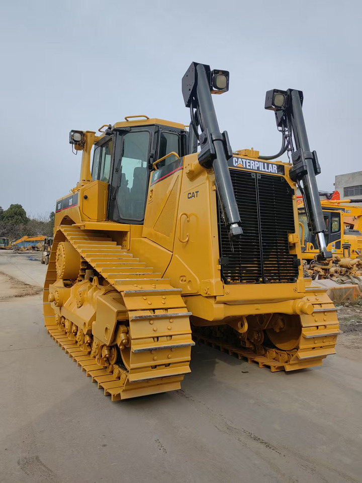 CATERPILLAR D8T - Булдожер: слика 2 CATERPILLAR D8T - Булдожер: слика 2