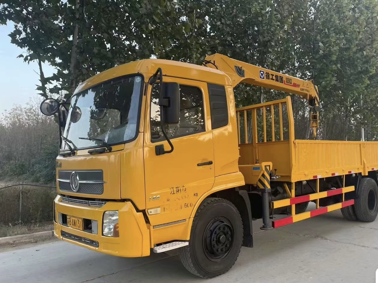 DONGFENG 4X4 CLICK HERE FOR DISCOUNT - Камион со кран: слика 2 DONGFENG 4X4 CLICK HERE FOR DISCOUNT - Камион со кран: слика 2