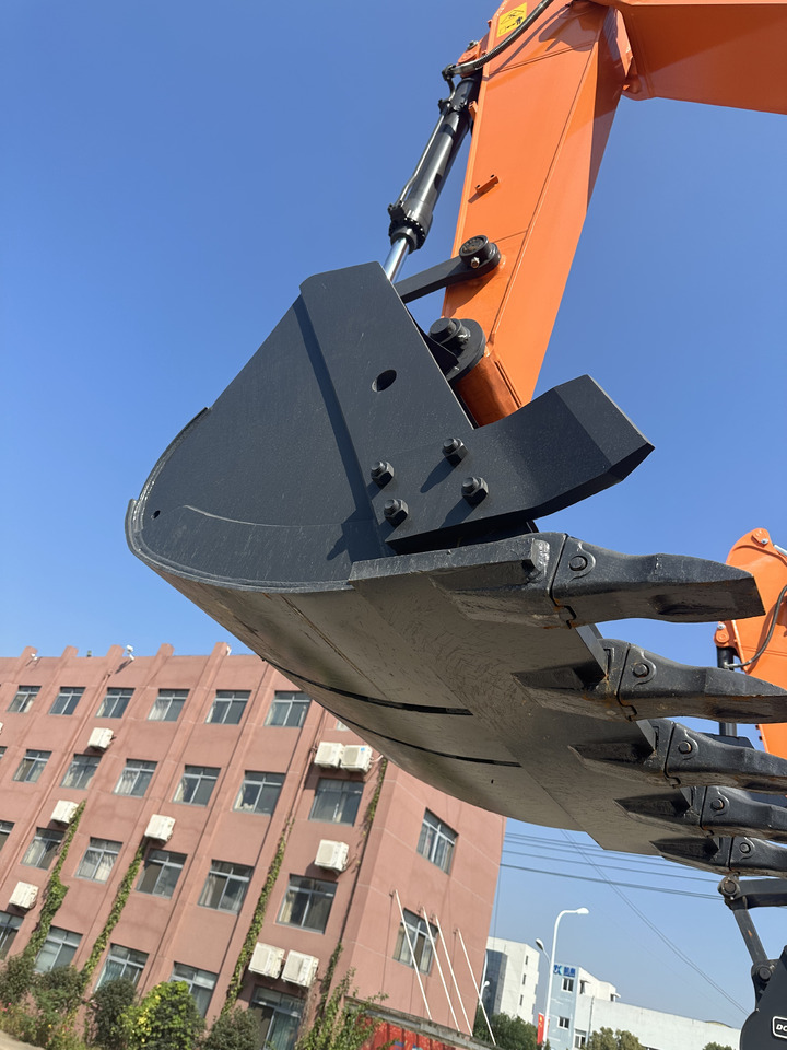 DOOSAN DX205 Crawler excavator Good condition - Багер гасеничар: слика 3 DOOSAN DX205 Crawler excavator Good condition - Багер гасеничар: слика 3