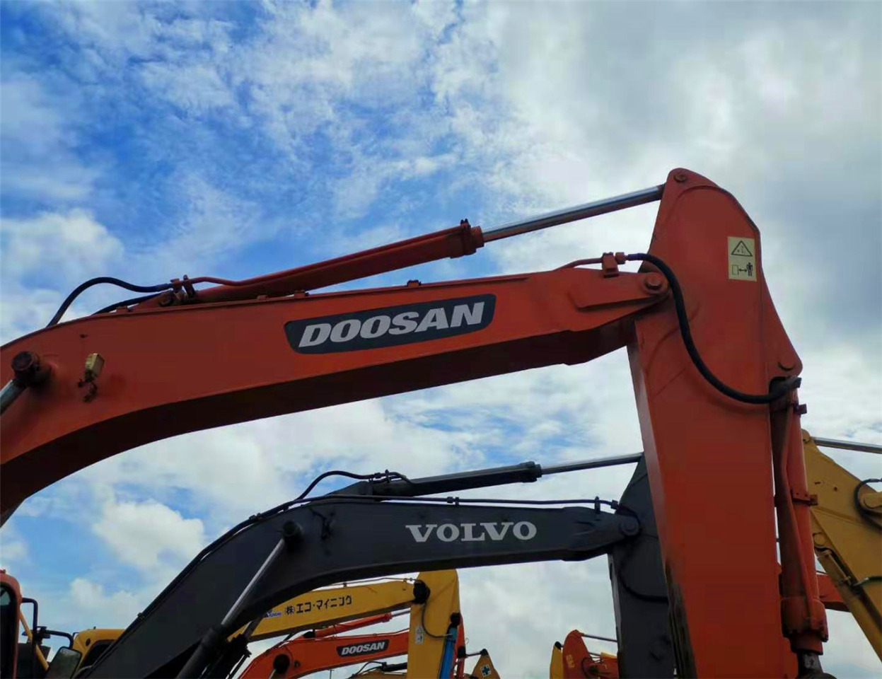DOOSAN Excavator DH300 Click Here for Discount - Багер: слика 3 DOOSAN Excavator DH300 Click Here for Discount - Багер: слика 3