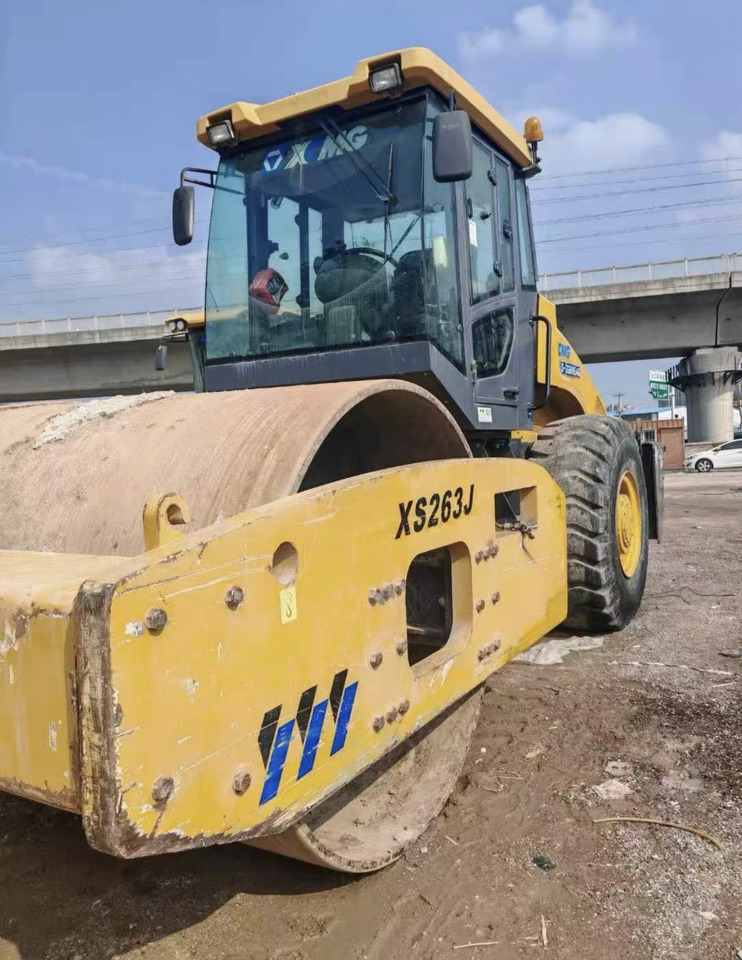 XCMG XCMG XS263J Original Road Roller Negotiable - Градежна машина: слика 3 XCMG XCMG XS263J Original Road Roller Negotiable - Градежна машина: слика 3