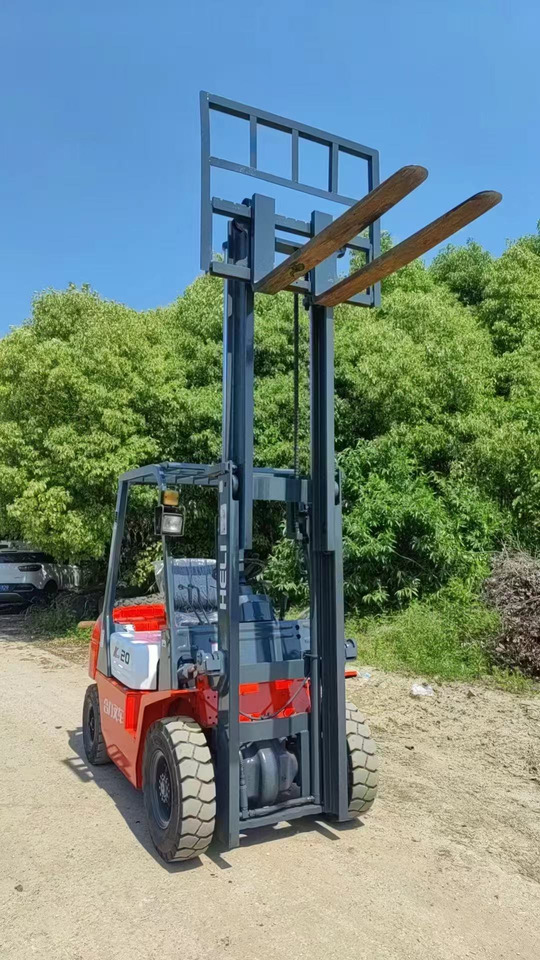 HELI Forklift K20 Click for Discount - Дизел вилушкар: слика 5 HELI Forklift K20 Click for Discount - Дизел вилушкар: слика 5