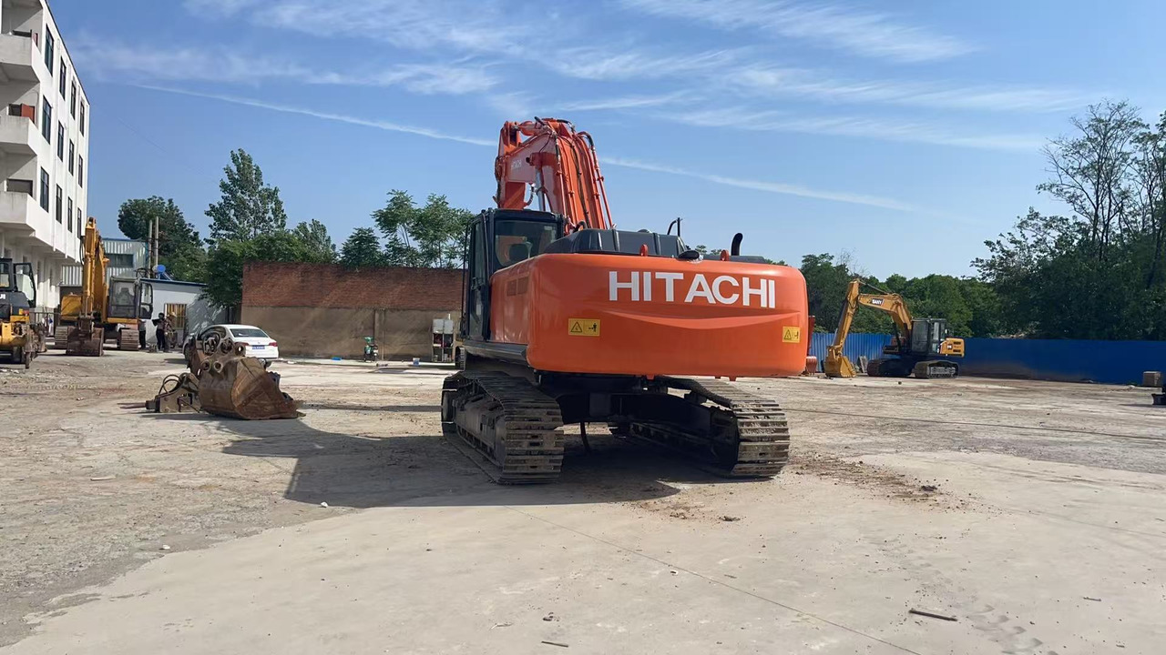 HITACHI ZX350-3G Excavator | Zero Final Drive Issues | New Undercarriage | Super Clean - Багер: слика 4 HITACHI ZX350-3G Excavator | Zero Final Drive Issues | New Undercarriage | Super Clean - Багер: слика 4