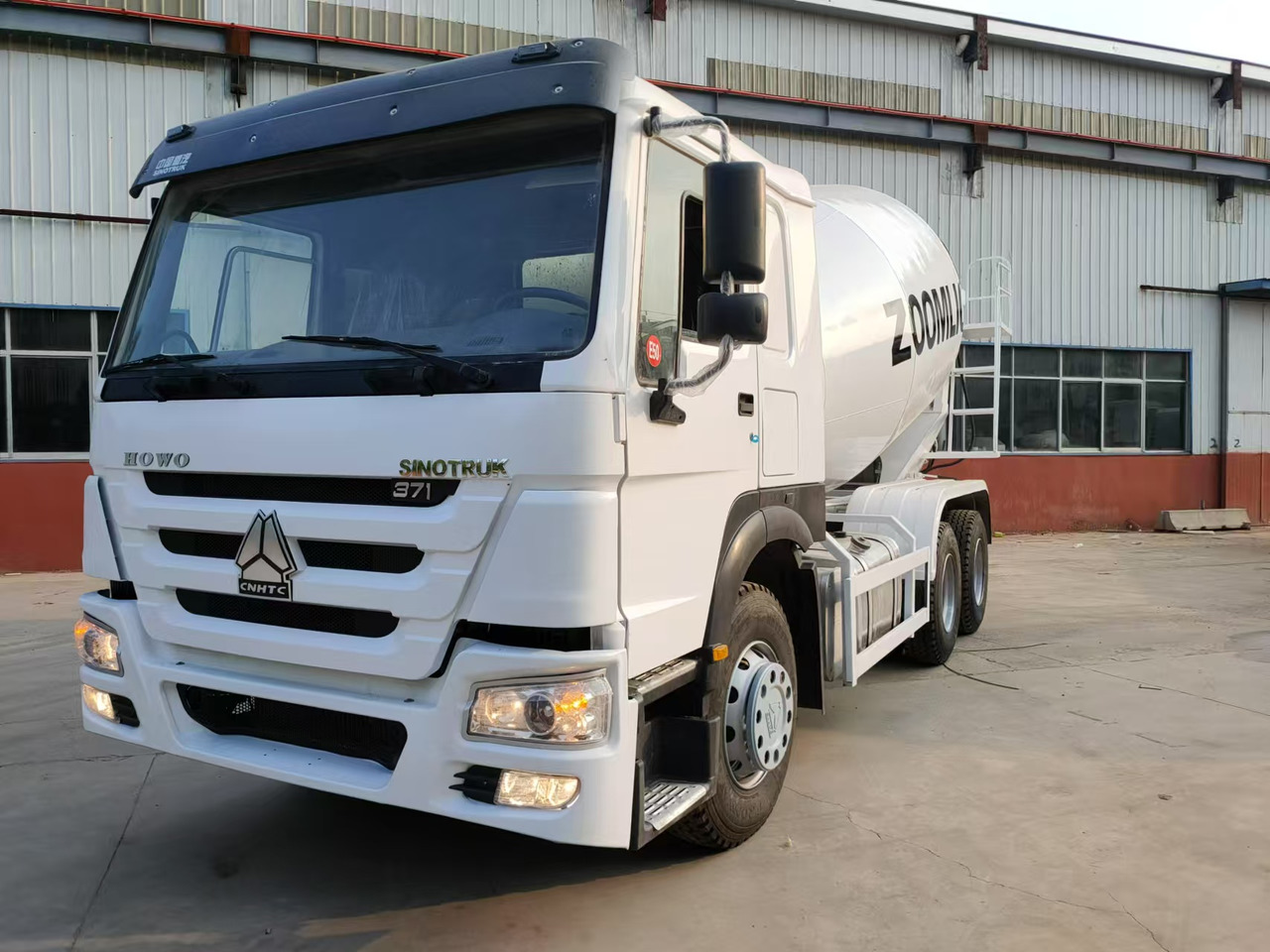 HOWO 371HP Concrete Mixer Truck Click for Discount - Камион миксер за бетон: слика 1 HOWO 371HP Concrete Mixer Truck Click for Discount - Камион миксер за бетон: слика 1