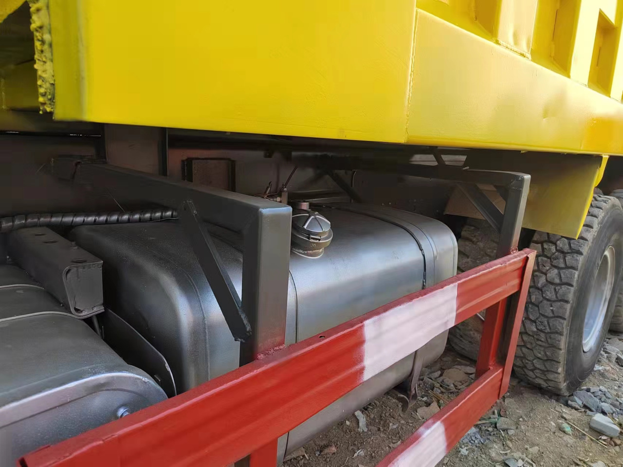 HOWO Dump truck 371 6/4 Click Here for Discount - Кипер: слика 2 HOWO Dump truck 371 6/4 Click Here for Discount - Кипер: слика 2