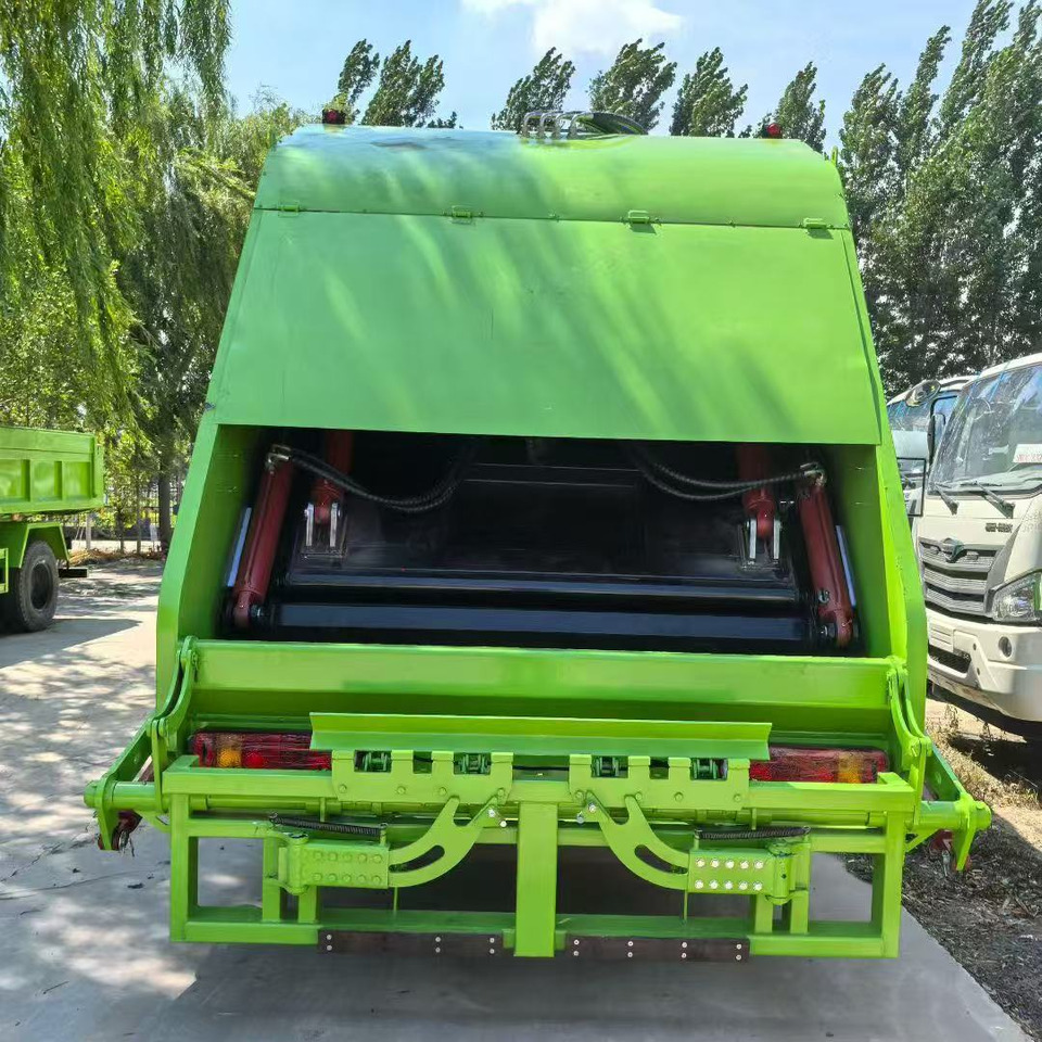 HOWO Garbage Truck Click Here for Discount - Камион за ѓубре: слика 3 HOWO Garbage Truck Click Here for Discount - Камион за ѓубре: слика 3