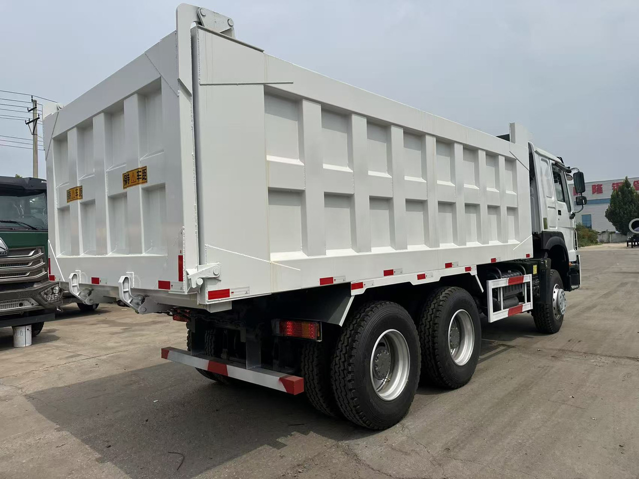 HOWO Howo Dump truck 6✖4 White - Кипер: слика 4 HOWO Howo Dump truck 6✖4 White - Кипер: слика 4