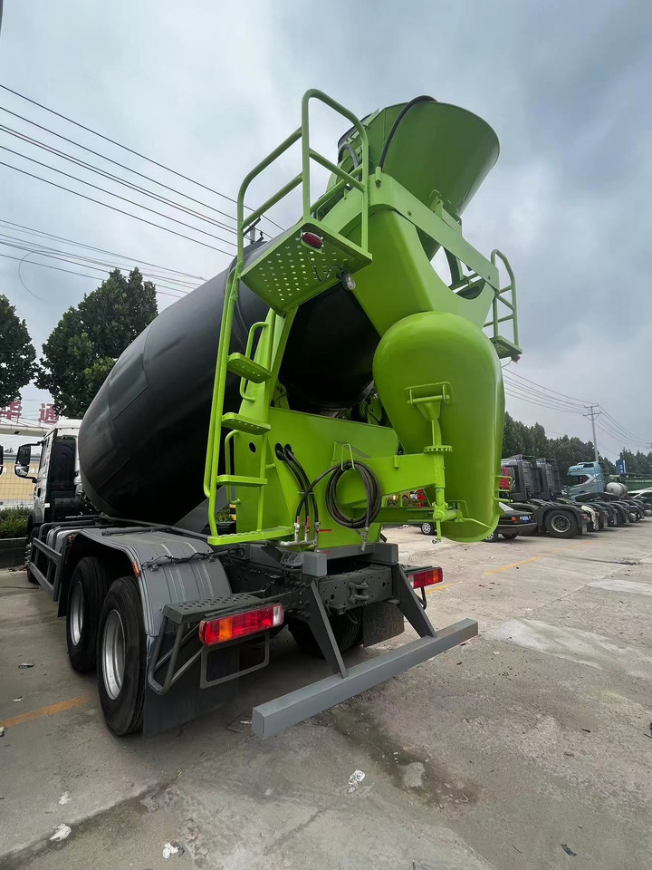 HOWO TX350 Cement Mixer Truck - Камион миксер за бетон: слика 4 HOWO TX350 Cement Mixer Truck - Камион миксер за бетон: слика 4