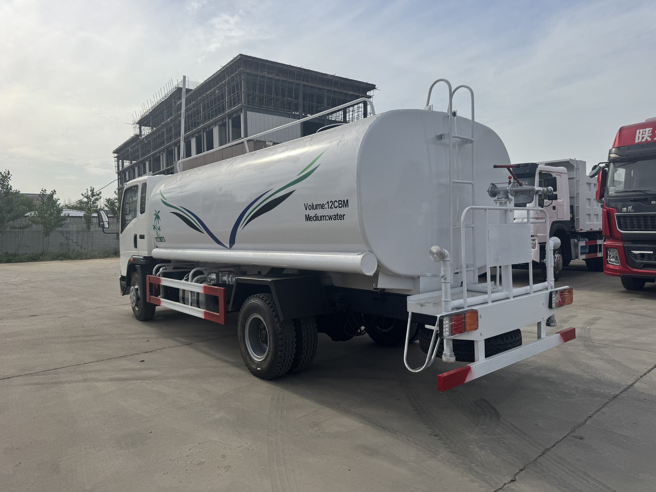 Howo Water Tanker Click for Discount - Пумпа за вода: слика 4 Howo Water Tanker Click for Discount - Пумпа за вода: слика 4