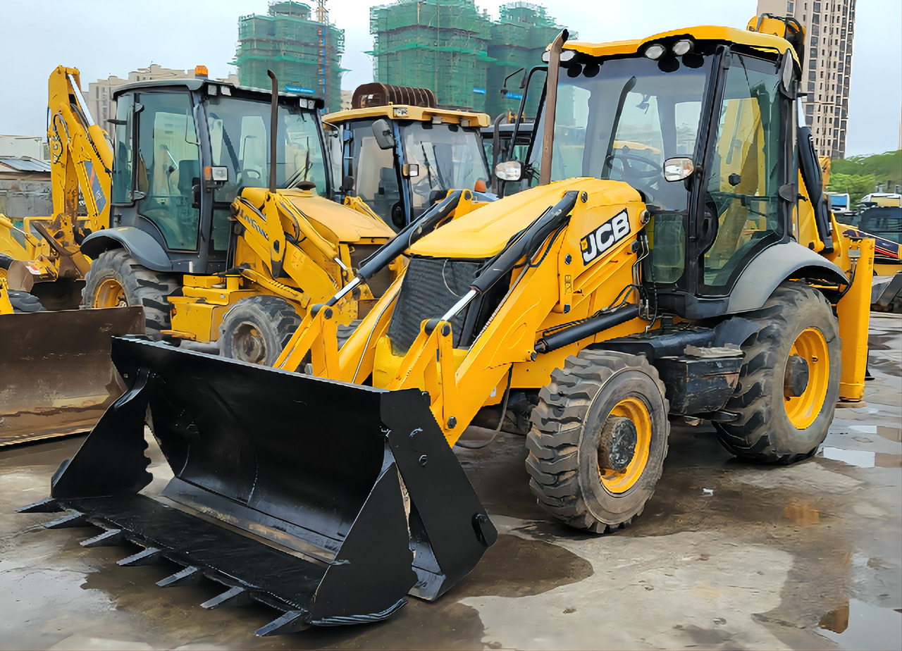 JCB 3CX - Ровокопач: слика 1 JCB 3CX - Ровокопач: слика 1