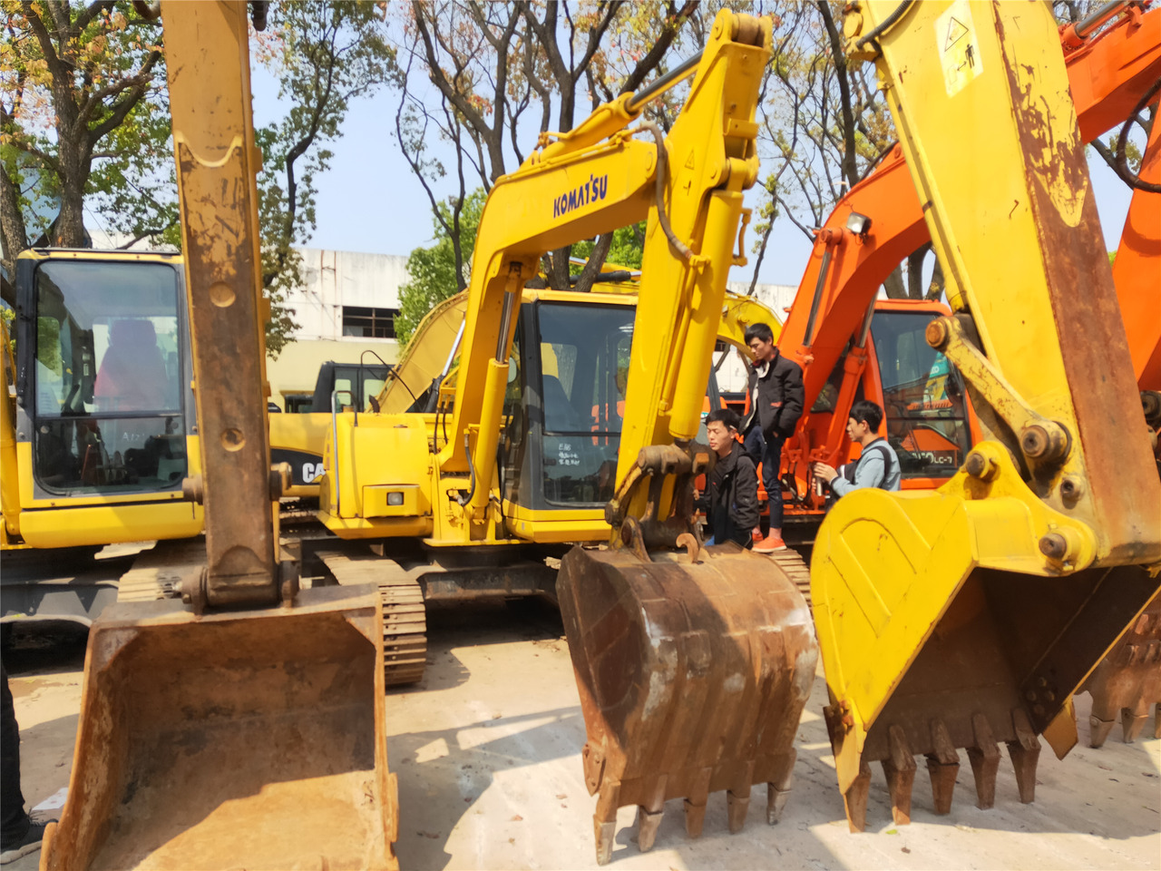 KOMATSU PC60 Mini Excavator - Мини багер: слика 1 KOMATSU PC60 Mini Excavator - Мини багер: слика 1