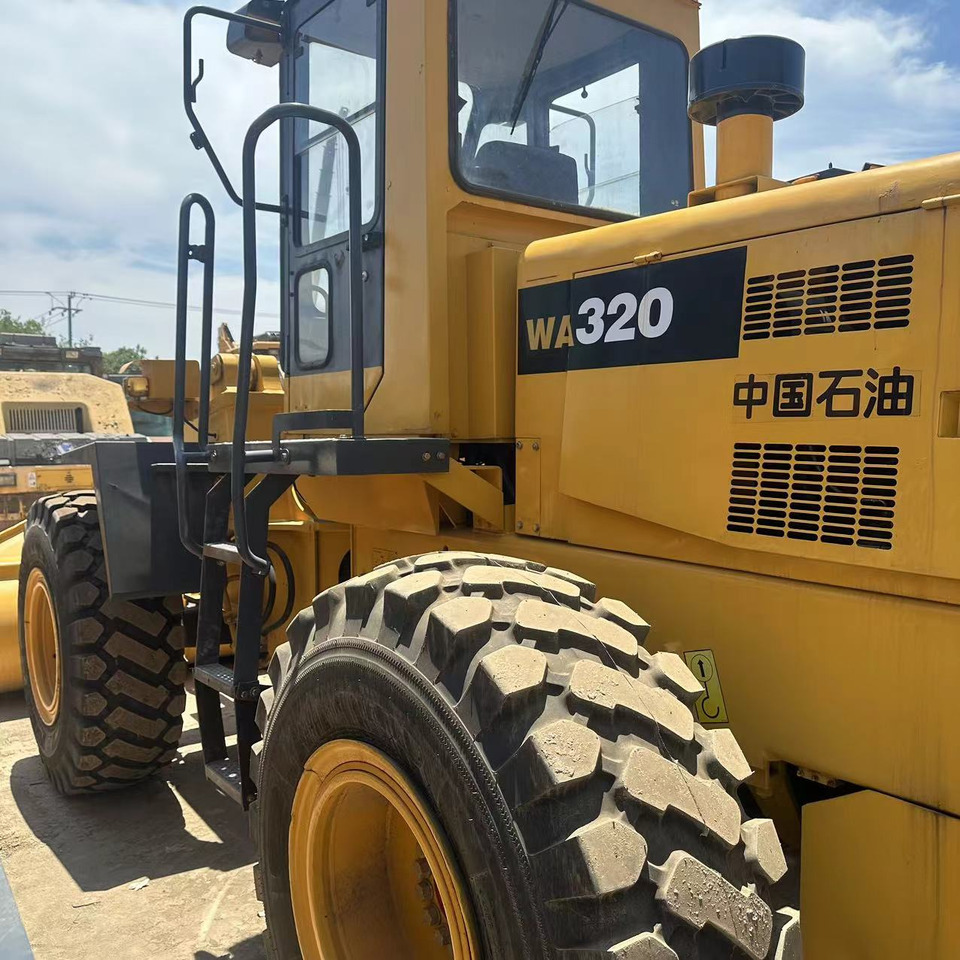 KOMATSU WA320 Wheel Loader Click for Discount - Натоварувач на тркала: слика 2 KOMATSU WA320 Wheel Loader Click for Discount - Натоварувач на тркала: слика 2