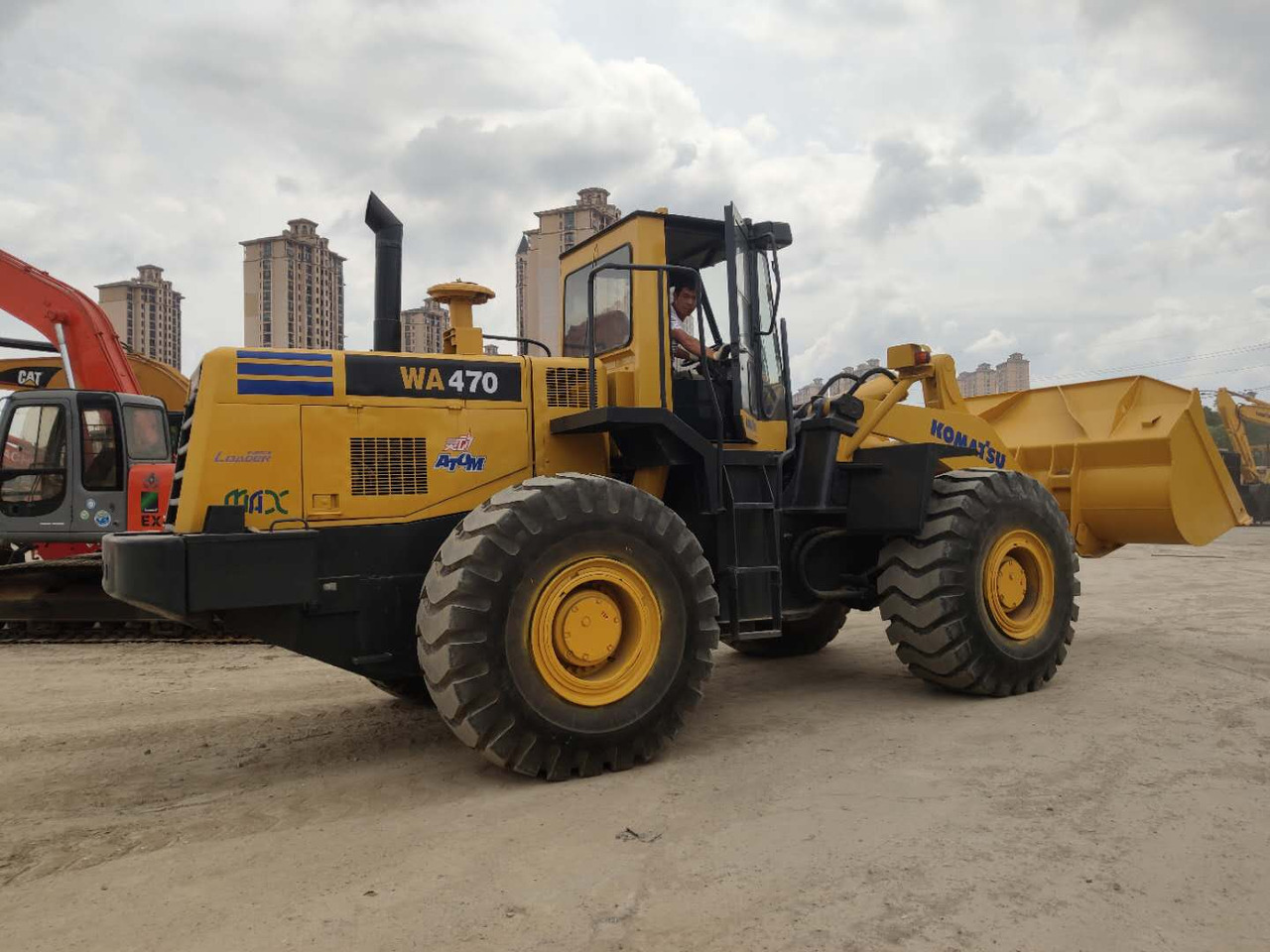 KOMATSU WA470-3 Wheel Loader Click for Discount - Натоварувач на тркала: слика 4 KOMATSU WA470-3 Wheel Loader Click for Discount - Натоварувач на тркала: слика 4