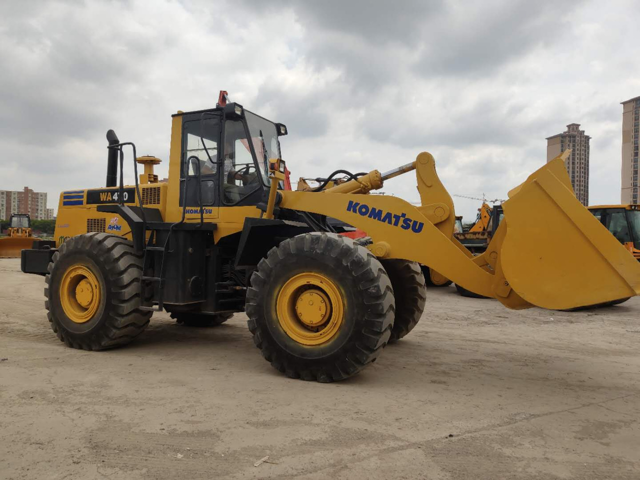 KOMATSU WA470-3 Wheel Loader Click for Discount - Натоварувач на тркала: слика 3 KOMATSU WA470-3 Wheel Loader Click for Discount - Натоварувач на тркала: слика 3
