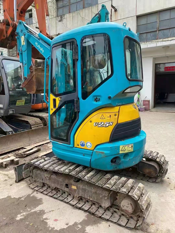 KUBOTA - Мини багер: слика 3 KUBOTA - Мини багер: слика 3