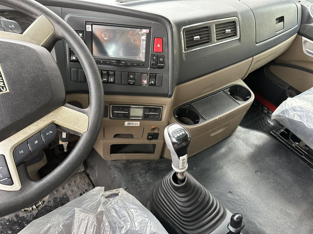 HOWO Haohan N7W 6✖4 - Камион влекач: слика 5 HOWO Haohan N7W 6✖4 - Камион влекач: слика 5