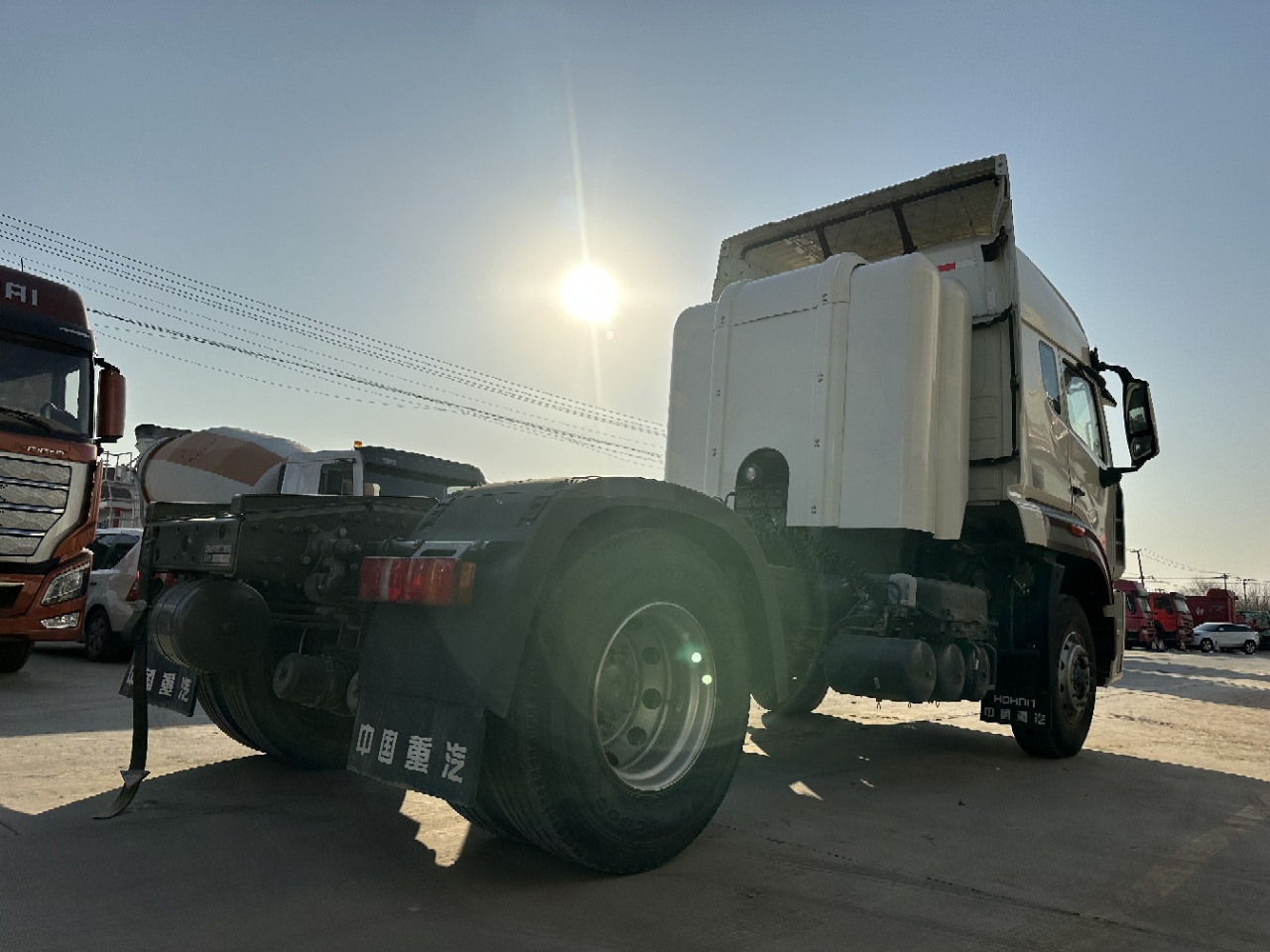 HOWO N7W 410 Haohan Tractor Unit 4X2 - Камион влекач: слика 5 HOWO N7W 410 Haohan Tractor Unit 4X2 - Камион влекач: слика 5
