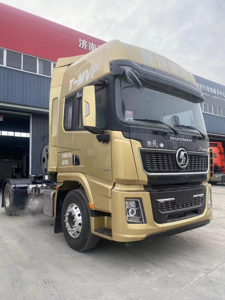 SINOTRUK Delong X5000 4X2 Atomatic Tractor Unit - Камион влекач: слика 4 SINOTRUK Delong X5000 4X2 Atomatic Tractor Unit - Камион влекач: слика 4