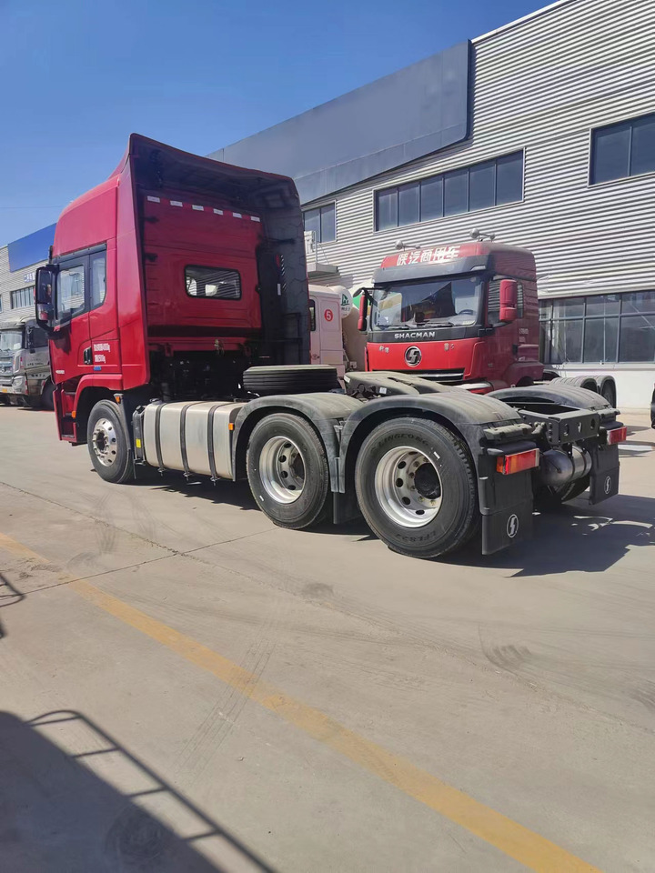 SINOTRUK Delong X5000 6X4 Automatic Tractor - Камион влекач: слика 4 SINOTRUK Delong X5000 6X4 Automatic Tractor - Камион влекач: слика 4