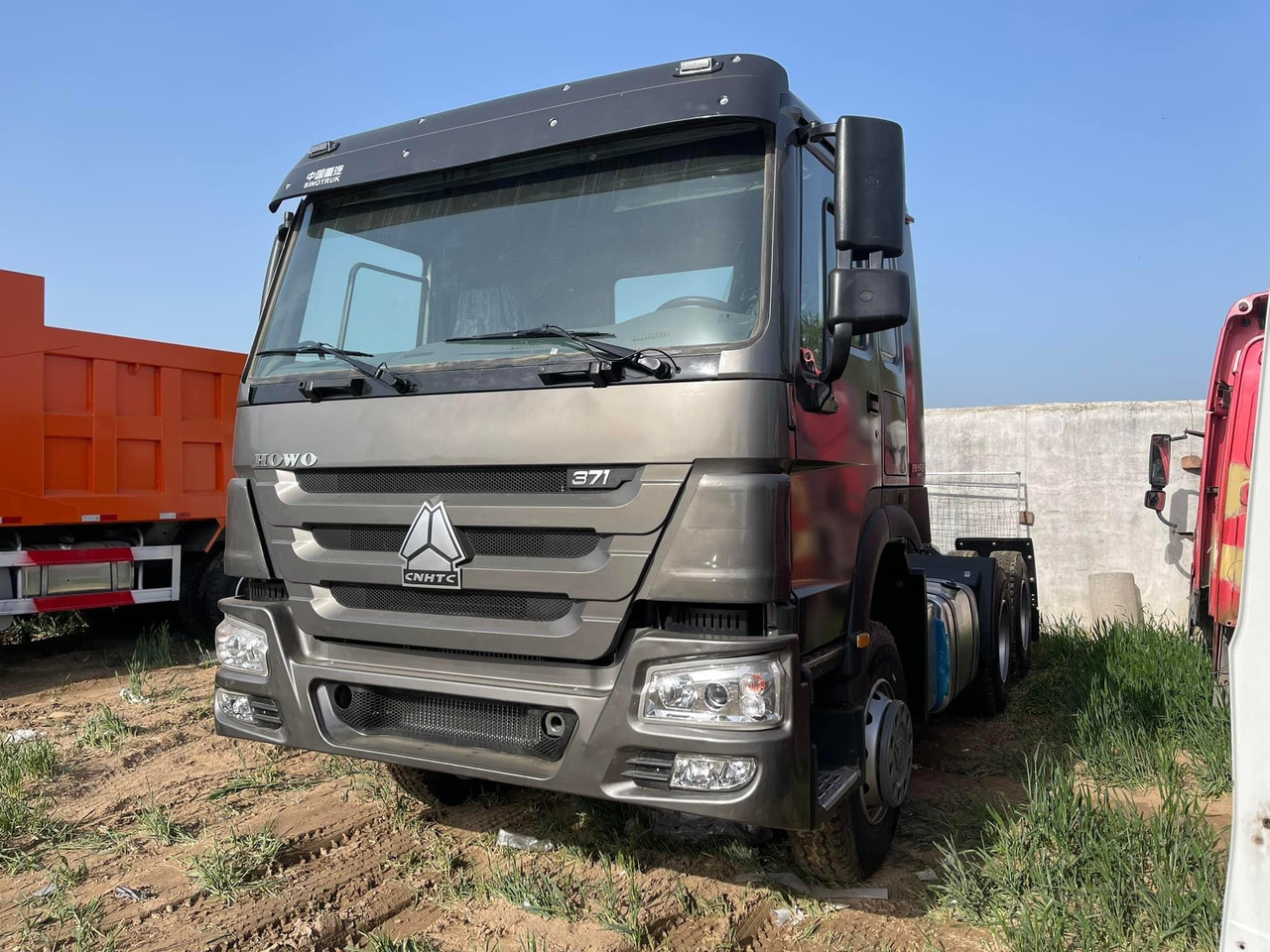 SINOTRUK HOWO 371 CLICK HERE FOR DISCOUNT - Камион влекач: слика 1 SINOTRUK HOWO 371 CLICK HERE FOR DISCOUNT - Камион влекач: слика 1