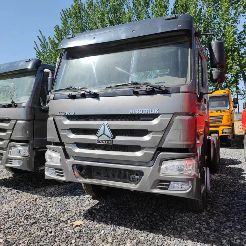 SINOTRUK HOWO 371 CLICK HERE FOR DISCOUNT - Камион влекач: слика 1 SINOTRUK HOWO 371 CLICK HERE FOR DISCOUNT - Камион влекач: слика 1