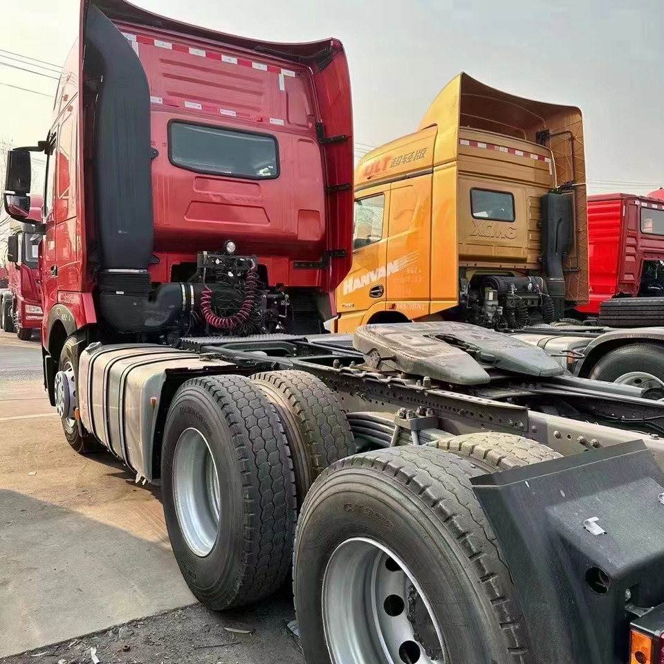 SINOTRUK HOWO 440 CLICK HERE FOR DISCOUNT - Камион влекач: слика 5 SINOTRUK HOWO 440 CLICK HERE FOR DISCOUNT - Камион влекач: слика 5