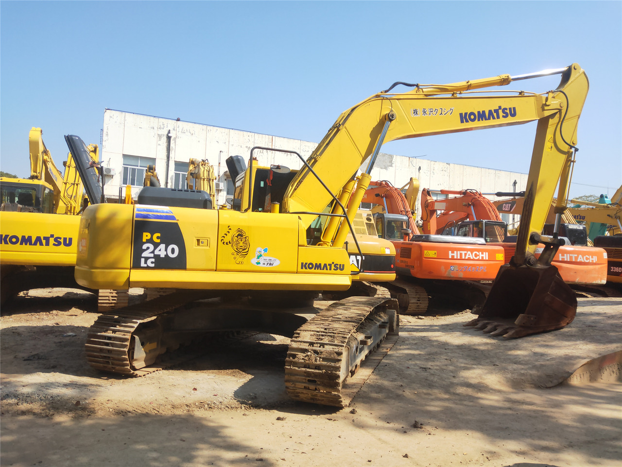 Komatsu Crawler Excavator PC240-8 - Багер гасеничар: слика 3 Komatsu Crawler Excavator PC240-8 - Багер гасеничар: слика 3