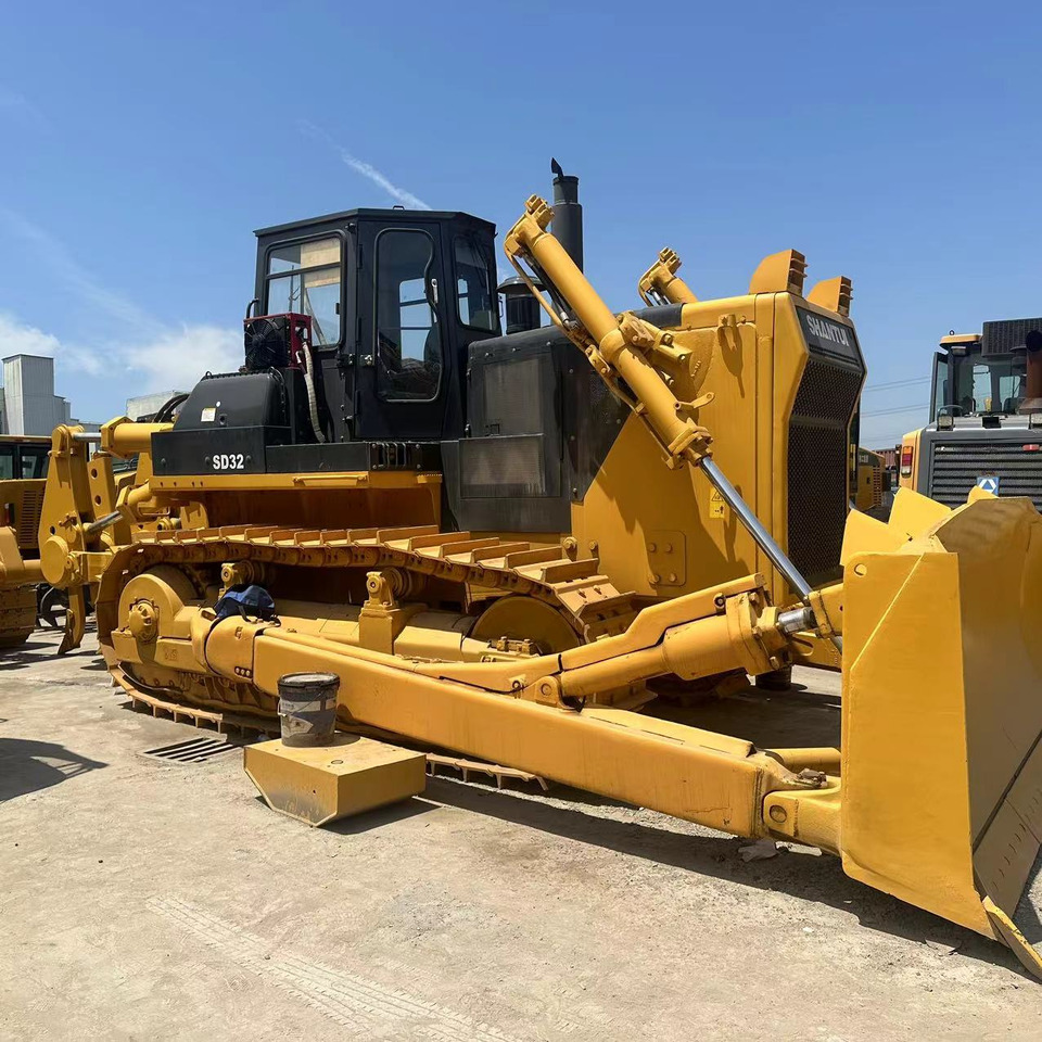 SHANTUI Bulldozer SD 32 Low Hours Good Condition - Булдожер: слика 1 SHANTUI Bulldozer SD 32 Low Hours Good Condition - Булдожер: слика 1