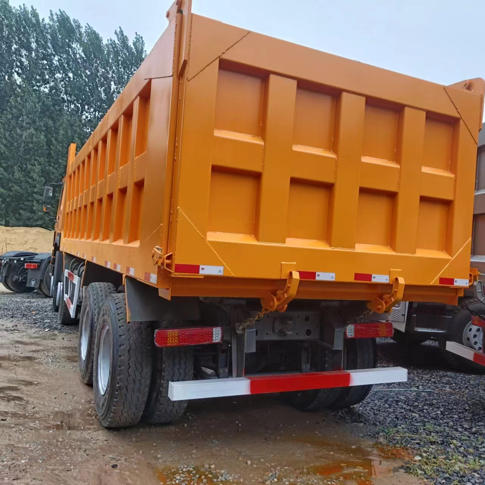 SINOTRUK 8x4 HOWO Dump Truck Click for Discount - Кипер: слика 4 SINOTRUK 8x4 HOWO Dump Truck Click for Discount - Кипер: слика 4