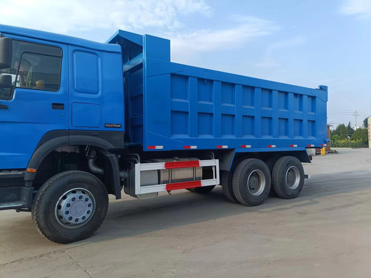 SINOTRUK HOWO 371 6X4 CLICK HERE FOR DISCOUNT - Кипер: слика 4 SINOTRUK HOWO 371 6X4 CLICK HERE FOR DISCOUNT - Кипер: слика 4