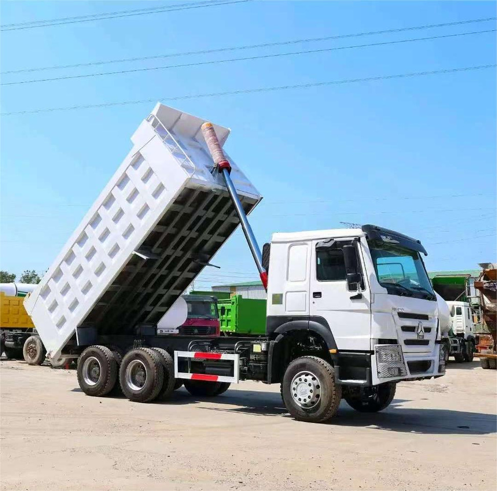 SINOTRUK HOWO 371 6X4 CLICK HERE FOR DISCOUNT - Кипер: слика 2 SINOTRUK HOWO 371 6X4 CLICK HERE FOR DISCOUNT - Кипер: слика 2
