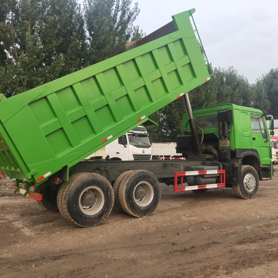 SINOTRUK HOWO 371 6X4 CLICK HERE FOR DISCOUNT - Кипер: слика 4 SINOTRUK HOWO 371 6X4 CLICK HERE FOR DISCOUNT - Кипер: слика 4