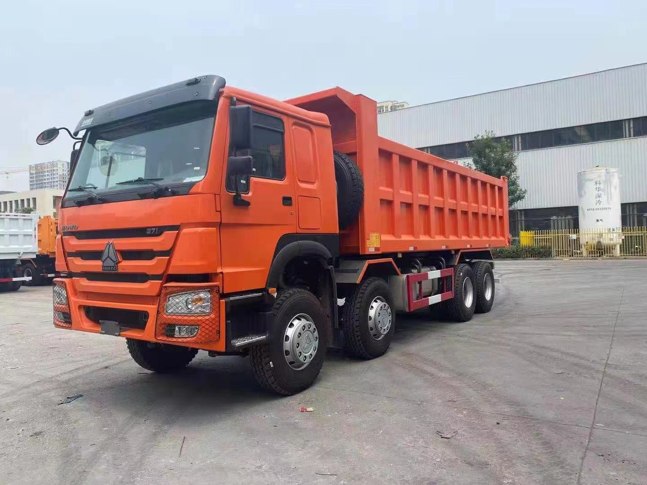 SINOTRUK HOWO 371 8X4 CLICK HERE FOR DISCOUNT - Кипер: слика 5 SINOTRUK HOWO 371 8X4 CLICK HERE FOR DISCOUNT - Кипер: слика 5
