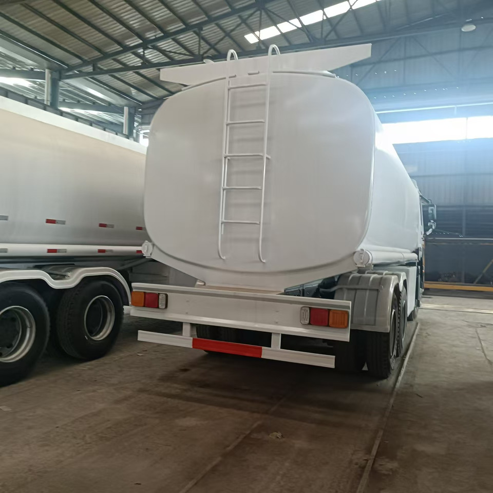 SINOTRUK HOWO 371 - Камион цистерна: слика 5 SINOTRUK HOWO 371 - Камион цистерна: слика 5