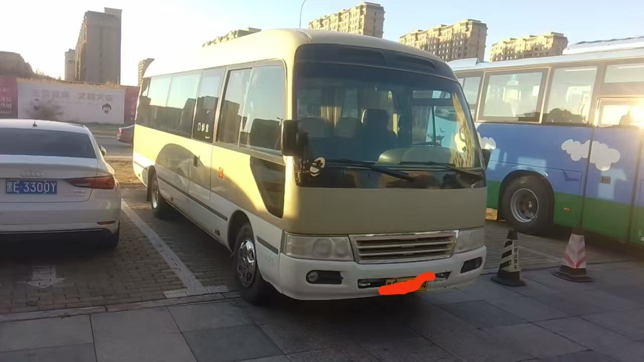 TOYOTA Coaster Bus Click Here for Discount - Патнички вагон автобус: слика 2 TOYOTA Coaster Bus Click Here for Discount - Патнички вагон автобус: слика 2