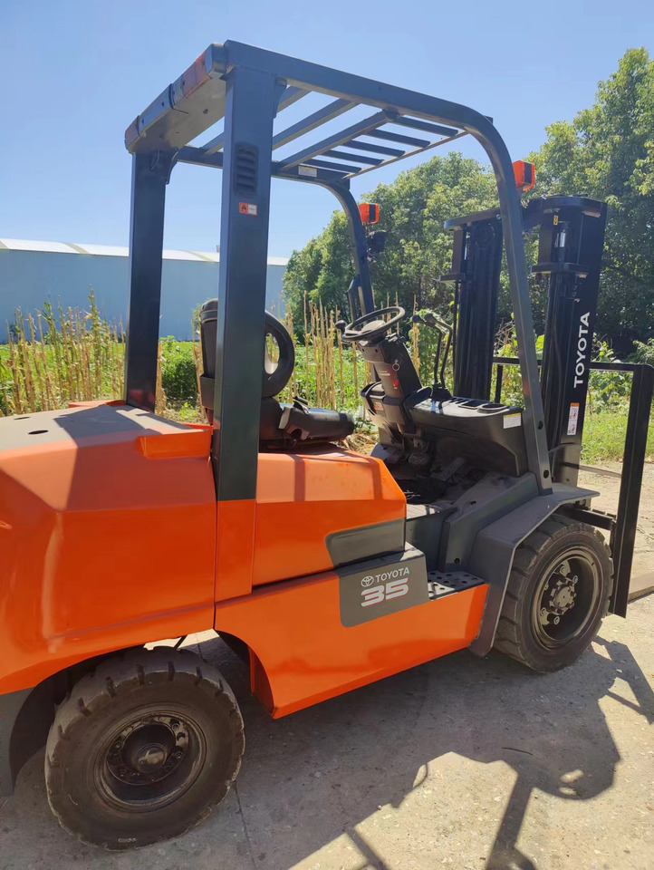 TOYOTA FD35 Forklift 3.5Ton Click for Discount - Дизел вилушкар: слика 3 TOYOTA FD35 Forklift 3.5Ton Click for Discount - Дизел вилушкар: слика 3